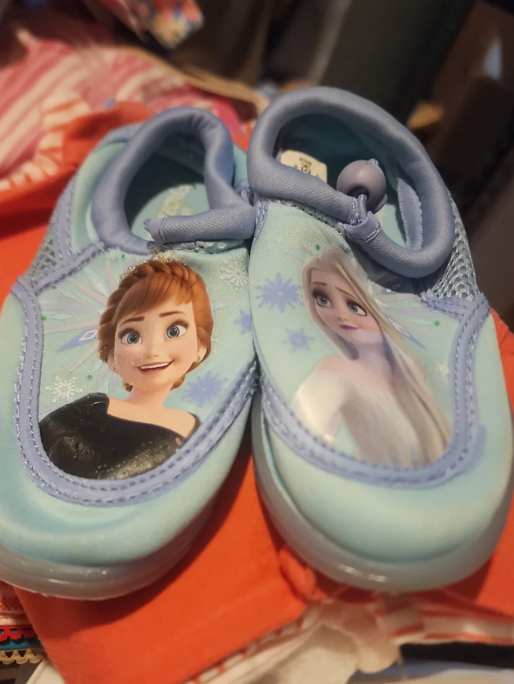 Sz 9/10 Kids Frozen II Water Shoes With Adjustable Ankle Strap